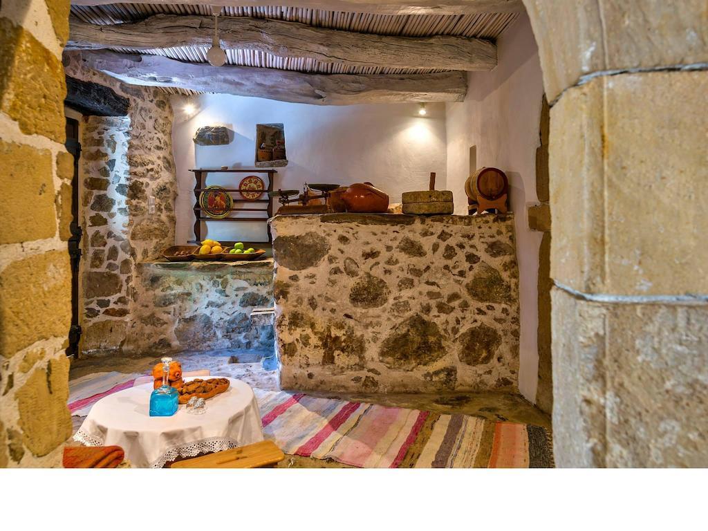 Meronas Eco House Room photo